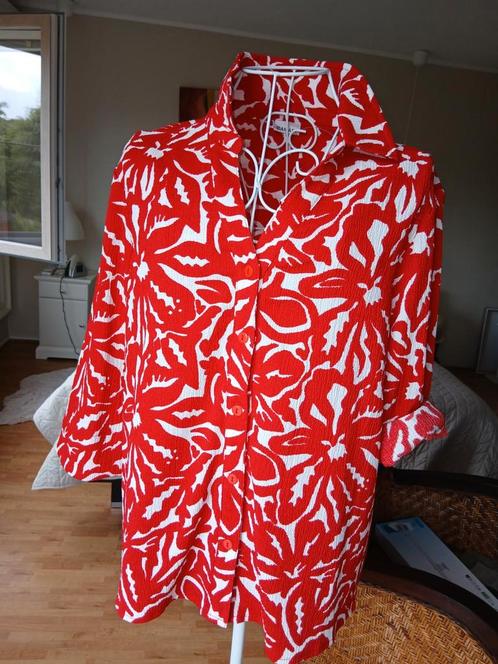 38/40 ! Nieuw! Ongedragen, huidige collectie 2025, Kleding | Dames, Blouses en Tunieken, Nieuw, Maat 38/40 (M), Rood, Ophalen of Verzenden