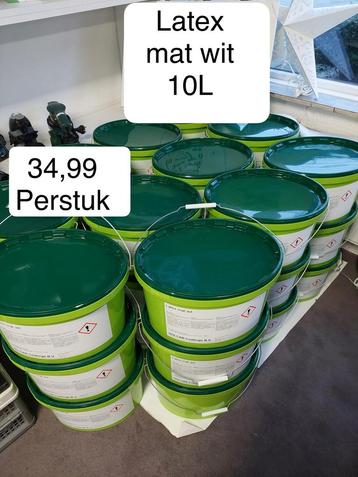Superieur Latex mat wit verf 10L beschikbaar voor biedingen