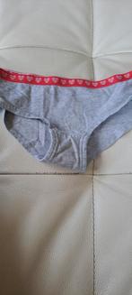 Onderbroekje *, Kinderen en Baby's, Ophalen of Verzenden, Gebruikt, Meisje, Nacht- of Onderkleding