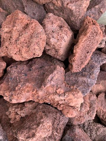 Lava grind en brokken beschikbaar voor biedingen