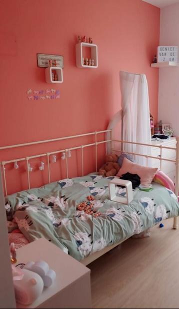 Mooi kinderbed. beschikbaar voor biedingen