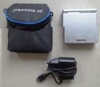 Gameboy SP AGS-001 Silver + oplader + tasje, Game Boy Advance SP, Utilisé, Enlèvement ou Envoi, Avec housse de protection ou sac