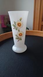 vase à motif floral, Enlèvement ou Envoi