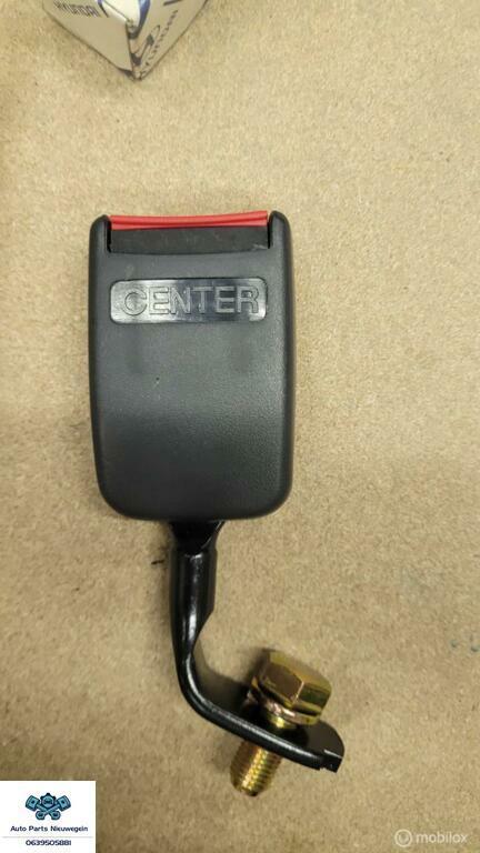 Veiligheidsgordel insteek rechtsvoor Hyundai H100('94-'02), Auto-onderdelen, Interieur en Bekleding, Hyundai, Nieuw, Ophalen of Verzenden