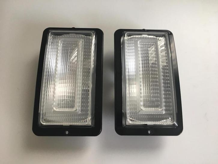 Te koop Knipperlicht kappen set 77 (wit) Dodge w200 d200, Auto-onderdelen, Klein materiaal, Amerikaanse onderdelen, Oldtimer onderdelen