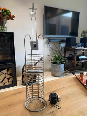 Bureellamp met CD-houder  beschikbaar voor biedingen