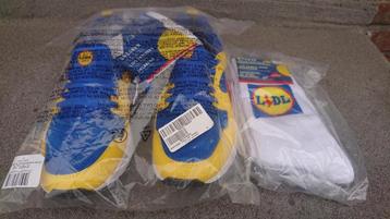 sneakers lidl + 1 paire de chausette beschikbaar voor biedingen