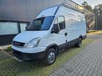 Iveco 3.0 hpi / Trekhaak 3500kg / airco / camera, Auto's, Bestelwagens en Lichte vracht, Zwart, 2995 cc, Iveco, Schuifdeur