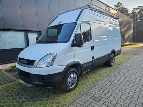 Iveco 3.0 hpi / Trekhaak 3500kg / airco / camera, Auto's, Bestelwagens en Lichte vracht, Bedrijf, Te koop, ABS, Achteruitrijcamera