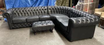 Veritable canapé angle chesterfield en cuir noir Rochester F beschikbaar voor biedingen