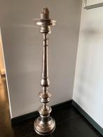 zilveren kandelaar, Enlèvement