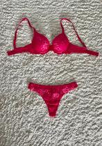Lingerie set Triumph, Kleding | Dames, Ondergoed en Lingerie, Triumph, Ophalen of Verzenden, Roze, Setje