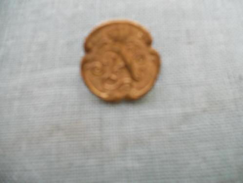 Broche ancienne dorée initiale A pour Roi Albert 1er - 1912, Collections, Maisons royales & Noblesse, Enlèvement ou Envoi