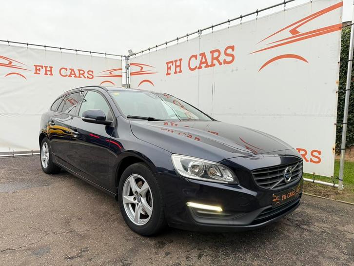 VOLVO V60 2.0d * 2016 * 150 PK * EURO 6b * LED * GPS *, Autos, Volvo, Entreprise, Achat, V60, ABS, Airbags, Air conditionné, Bluetooth