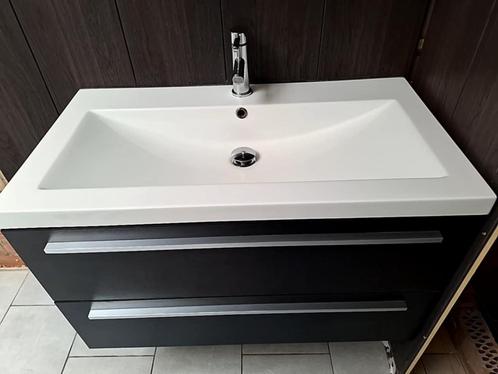 (gereserveerd) Wastafelkast met kraan, Huis en Inrichting, Badkamer | Badkamermeubels, Wastafelkast, Minder dan 100 cm, 50 tot 100 cm