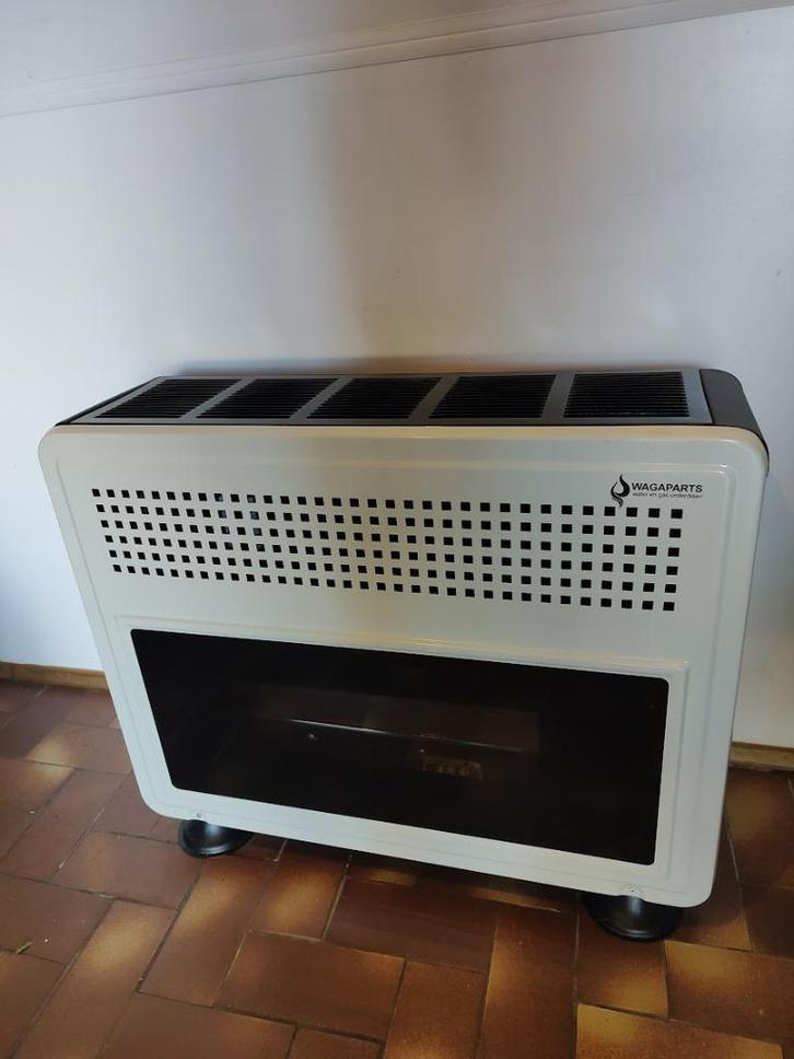 Gaskachel Wandkachel 11 Kw op propaan butaan, Huis en Inrichting, Kachels, Zo goed als nieuw, Gaskachel, Gas, Ophalen