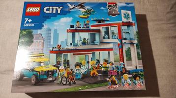 Lego City 60330 – Ziekenhuis (+ gratis set 40582)