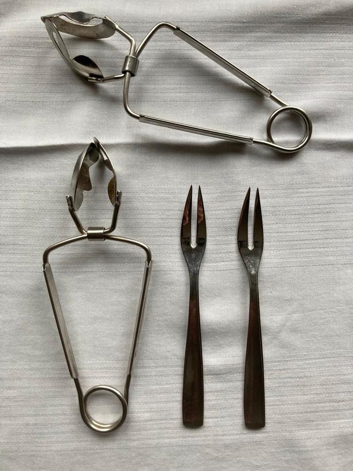 Escargots bestek, Maison & Meubles, Cuisine | Couverts, Utilisé, Couverts en vrac, Inox ou Chrome, Enlèvement