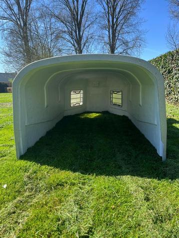 Schuilhok, nachthok beschikbaar voor biedingen
