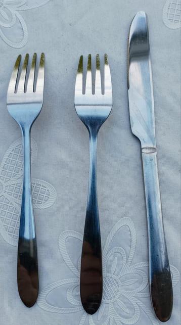 stainless steel 74 grote degelijke vorken   beschikbaar voor biedingen