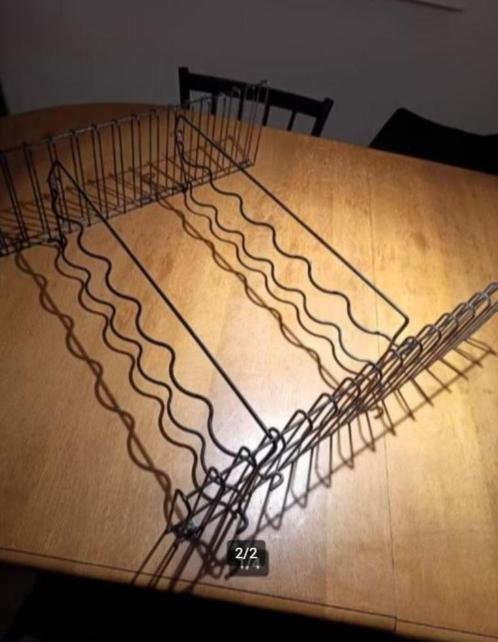tomado wijnrek tijdloos design, Huis en Inrichting, Woonaccessoires | Wijnrekken, Zo goed als nieuw, 50 tot 75 cm, Metaal, 5 tot 15 flessen