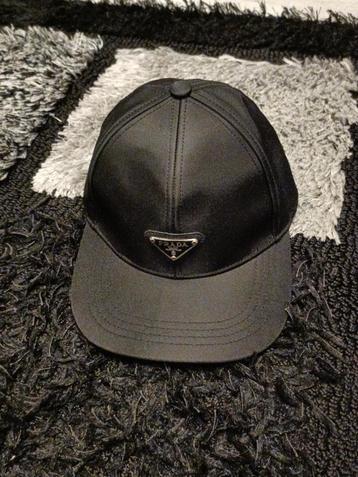 Bonnet Prada, Enlèvement, Comme neuf, Casquette