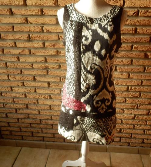 -80- robe femme t.38 noire grise - desigual -, Vêtements | Femmes, Robes, Comme neuf, Taille 38/40 (M), Noir, Longueur genou, Enlèvement ou Envoi