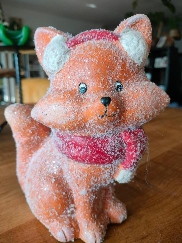 Kerst beeldje vosje met sjaal, Diversen, Kerst, Zo goed als nieuw, Ophalen of Verzenden