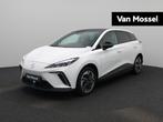 MG MG4 64 kWh Luxury, Automaat, Gebruikt, 1675 kg, Wit