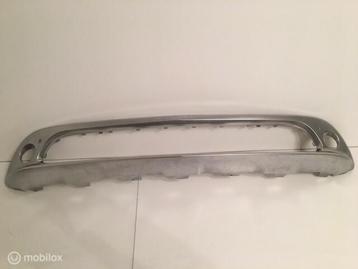 Grille chroom Mercedes GLA-klasse X156 ('14-'18) A1568853622 beschikbaar voor biedingen