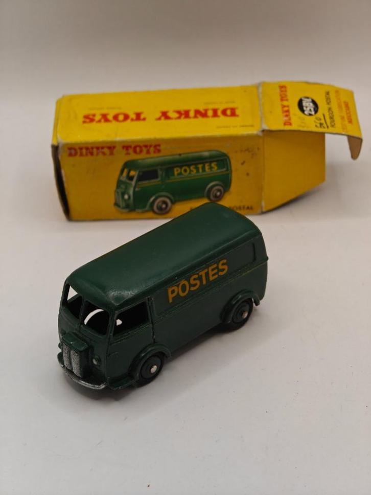 Dinky Toys France 25b Peugeot D3A Postes, Hobby en Vrije tijd, Modelauto's | 1:43, Zo goed als nieuw, Auto, Dinky Toys, Ophalen of Verzenden
