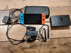 Nintendo Switch met toebehoren, Games en Spelcomputers, Ophalen, Zo goed als nieuw, Met 2 controllers