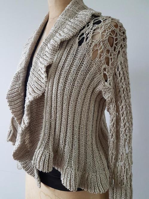 OGO - Joli gilet beige ajouré - T.40-42, Kleding | Dames, Truien en Vesten, Gedragen, Maat 38/40 (M), Beige, Ophalen of Verzenden