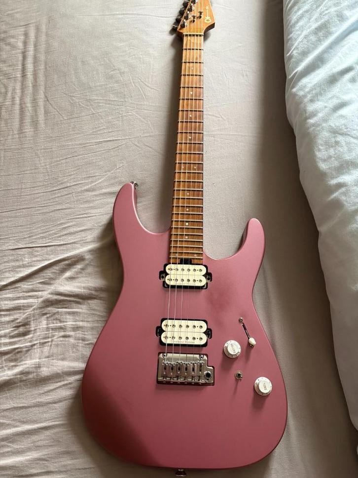 charvel dk24, Muziek en Instrumenten, Snaarinstrumenten | Gitaren | Elektrisch, Zo goed als nieuw, Solid body, Overige merken