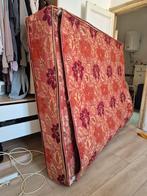 Matelas venue du maroc à donner sur sckaerbeek, Huis en Inrichting, Woonaccessoires | Overige, Ophalen