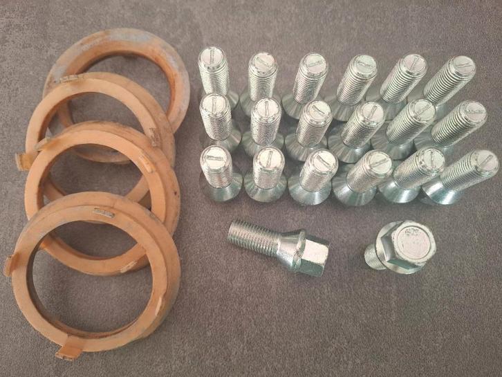 Kit de montage pour jantes aluminium après-vente Groupe VAG, Autos : Pièces & Accessoires, Pneus & Jantes, Jante(s), Véhicule de tourisme