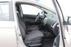 Hyundai i20 i20 1.2i 5Deurs inclusief 2 JAAR garantie!, 57 kW, Stof, Gebruikt, 4 cilinders