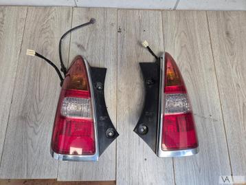 Daihatsu Trevis 2005 - 2010 achterlicht links rechts €100 st beschikbaar voor biedingen