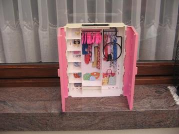 kleerkast Barbie als nieuw beschikbaar voor biedingen