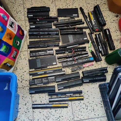 lot de 45 batterie / akku pc portable, Computers en Software, Accu's en Batterijen, Gebruikt, Ophalen