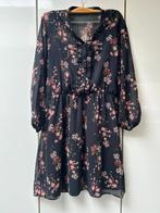 Zwarte jurk met bloemenprint van Clockhouse - Maat 38, Maat 38/40 (M), Zwart, Ophalen of Verzenden, Zo goed als nieuw