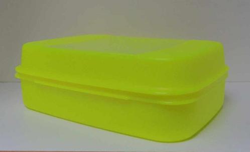 Tupperware « Boite Charnière » Jaune Fluo, Maison & Meubles, Cuisine| Tupperware, Neuf, Boîte, Jaune, Enlèvement ou Envoi