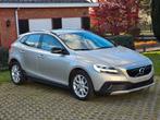 VOLVO V40 D2 CROSS COUNTRY AUTOMATIC LEATHER, 5 places, Carnet d'entretien, Cuir, Beige