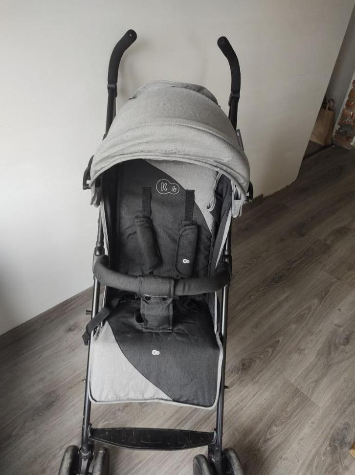 Kinderkraft buggy, Kinderen en Baby's, Buggy's, Zo goed als nieuw, Overige merken, Verstelbare rugleuning, Zonnekap, Ophalen