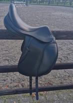 Selle de dressage pour poney Prestige Inspire. 15 pouces., Animaux & Accessoires, Enlèvement, Comme neuf, Dressage