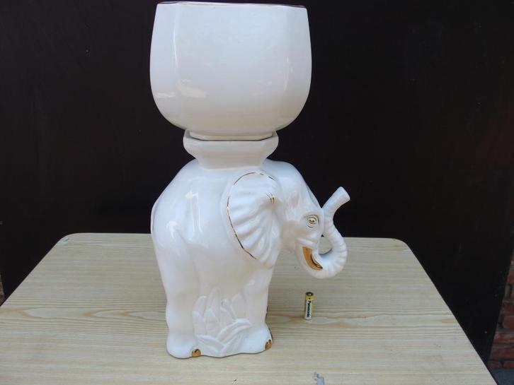bloemenstaander/beeld olifant/bloempot, Tuin en Terras, Bloempotten, Zo goed als nieuw, Terracotta, Ophalen of Verzenden
