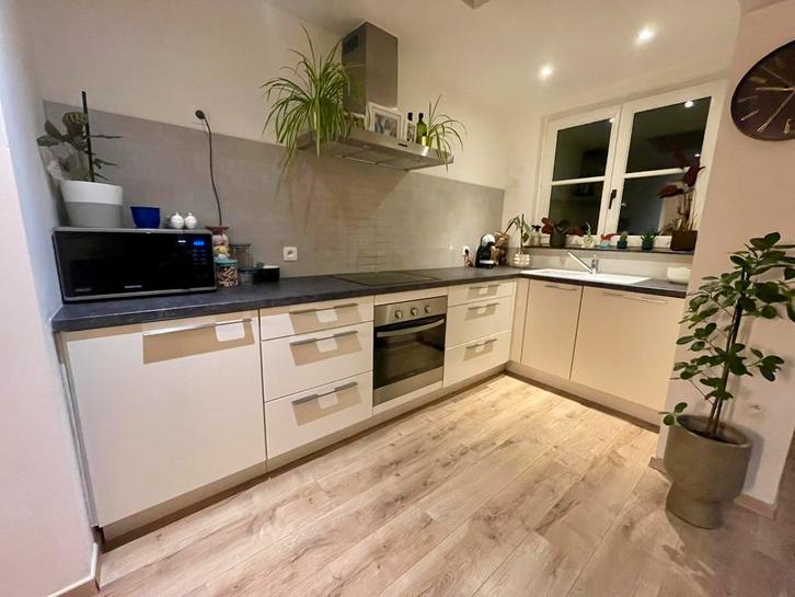 Keuken aan een spotprijs!, Huis en Inrichting, Keuken | Complete keukens, Gebruikt, Hoekkeuken, Overige kleuren, Overige materialen