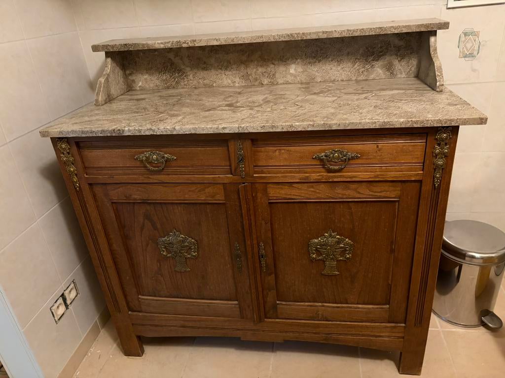 Antieke kast, Antiek en Kunst, Ophalen