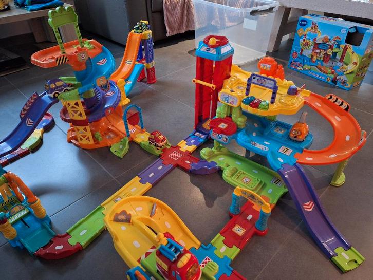 Toet toet auto's Vtech - uitgebreide set, Kinderen en Baby's, Speelgoed | Vtech, Gebruikt, Ophalen