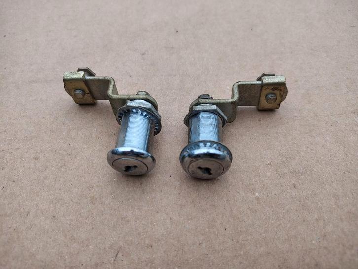 2x Sloten Seeburg LPC1 (1963) jukebox, Collections, Machines | Jukebox, Seeburg, Envoi